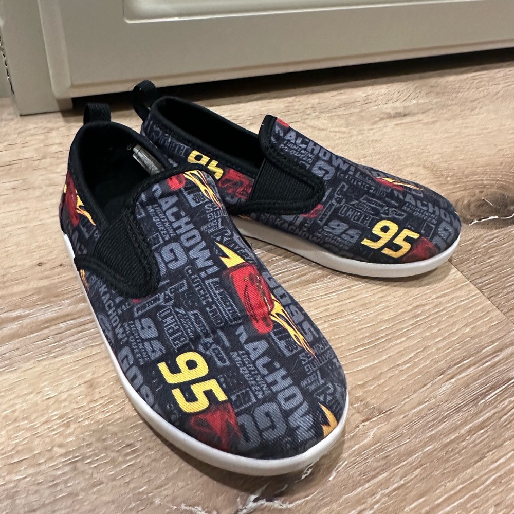 The cars shoes in size 10 small kid